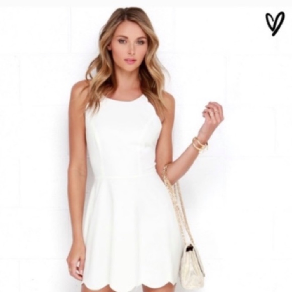 Lulu’s Scalloped White Dress